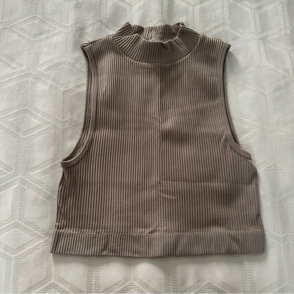 Babaton Cropped Sleeveless top